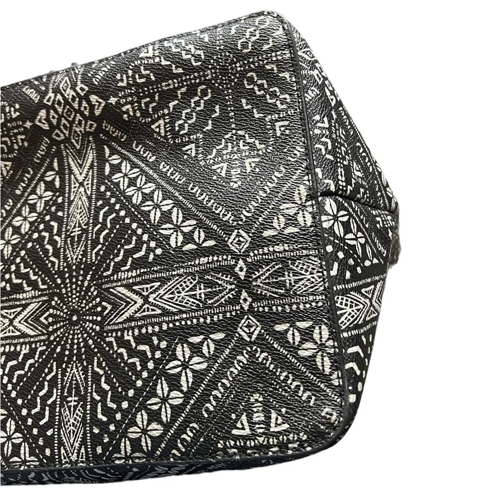Elliott Lucca Black/White Tote Size Large